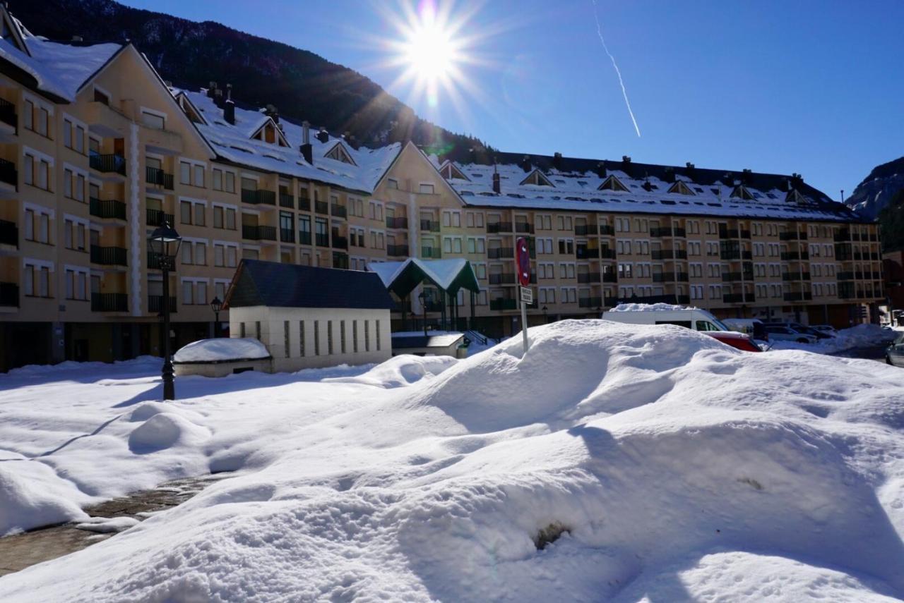 El Refugio De La Ardilla, Apartamento Canfranc-Estacion ภายนอก รูปภาพ